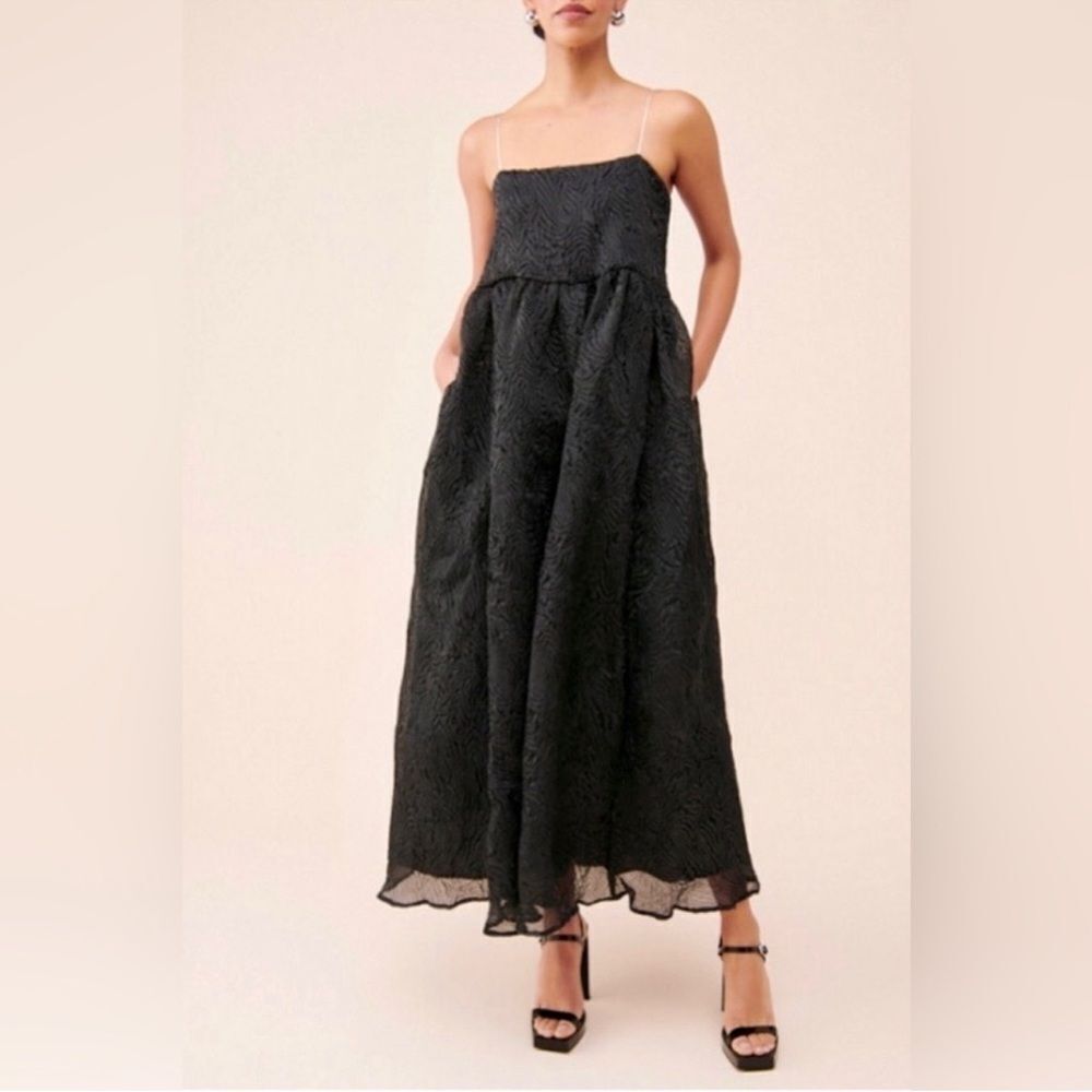 Sister Jane Dream Textured Organza Square
Neck Maxi Dress Black Formal-SS11
